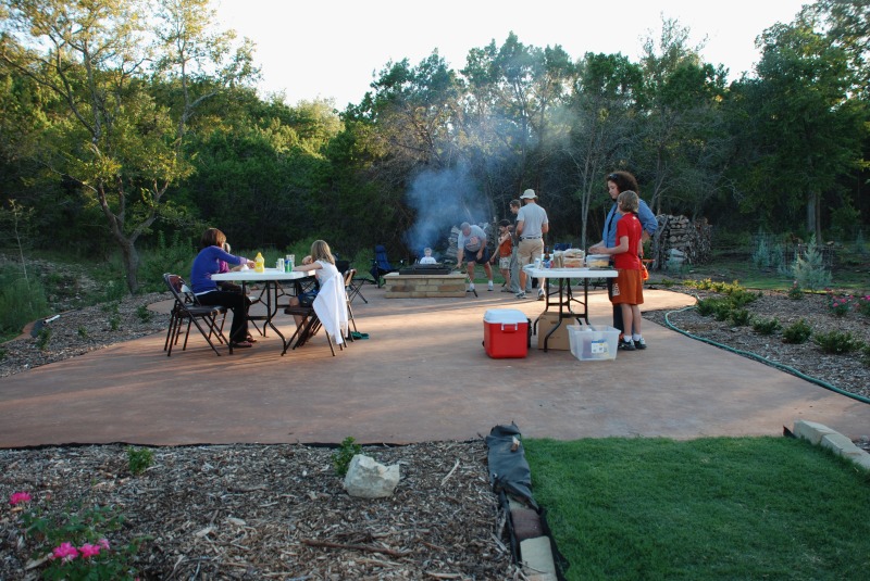 2010/10(Oct)/1st Firepit Cookout/800x600_2010-10-07-06 1st Firepit Cookout.jpg